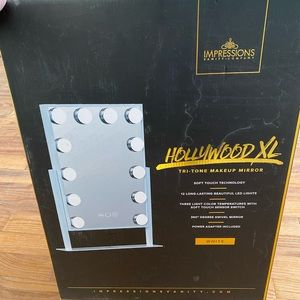 Impressions makeup mirror